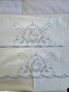 VINTAGE PILLOW CASES & MATCHING FLAT SHEET